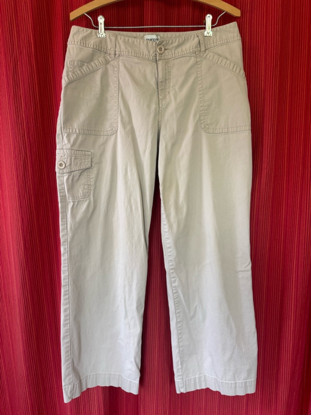 Chico's 1.5 Short Khaki Cargo Pants (Size 10 Petite)